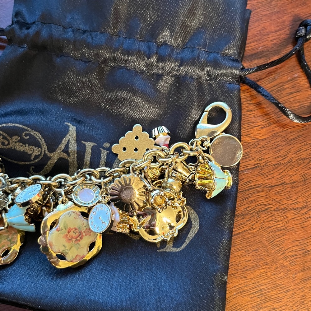Disney x Tom Binns Alice in Wonderland Tea Party Charm Bracelet - Picture 4 of 10